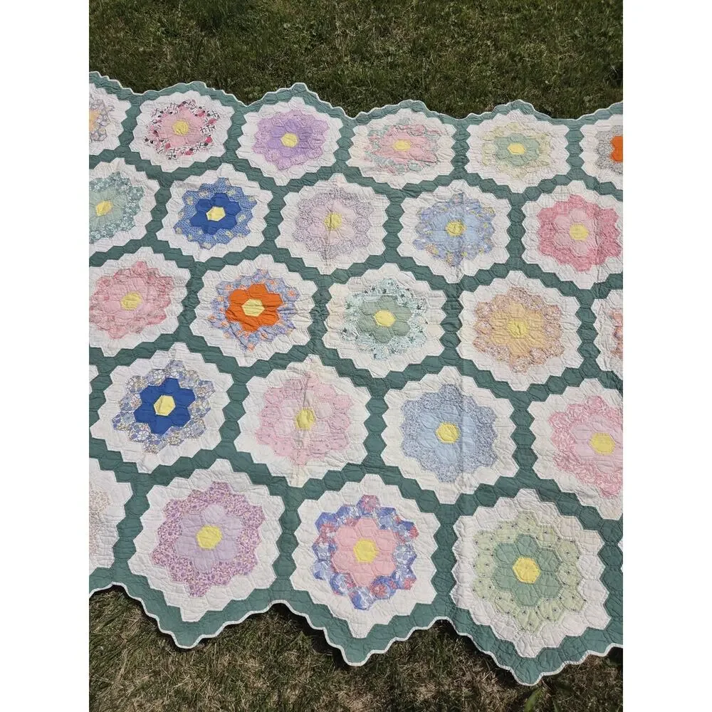 STUNNER Vintage Patchwork Grandmas Flower Garden Quilt Unique Fabrics 87